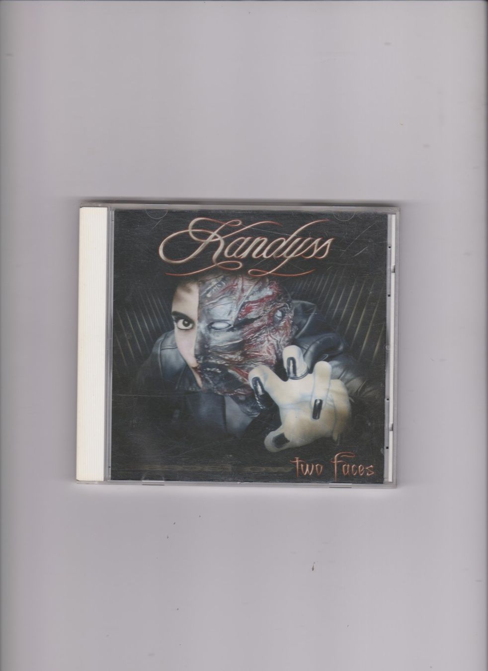 CDs: CD Kandyss Two Faces Swiss music – Gebraucht aus Bex von Canouille