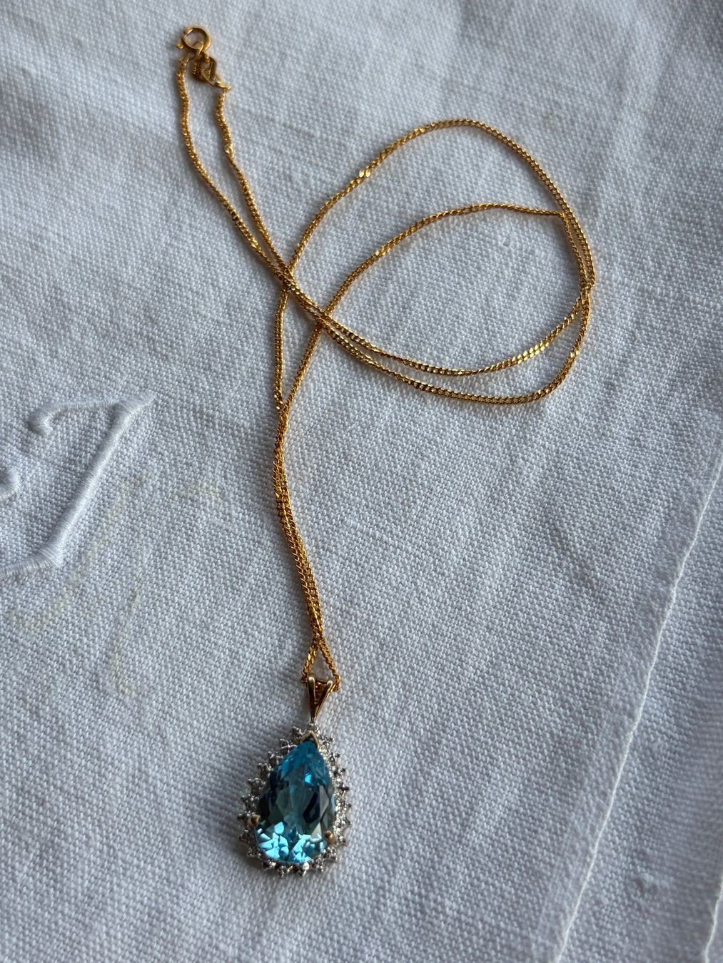 Catenine: 9 Karat Goldkette mit Anhänger – Usato da Bern venduto da ewi21