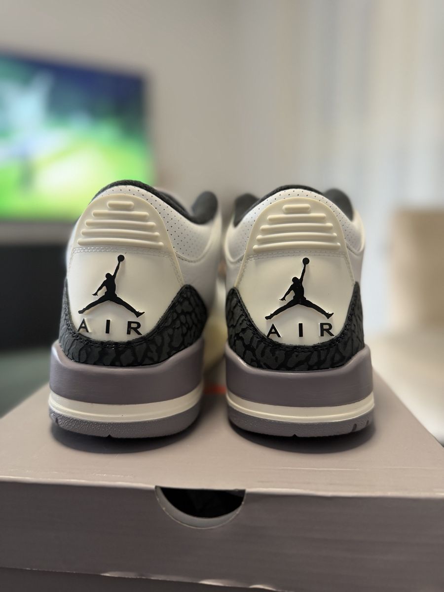 Jordan Herrenschuhe: Jordan 3 Cement Grey taille 42 – Neu und originalverpackt aus Yverdon-les-Bains von ioustock 2