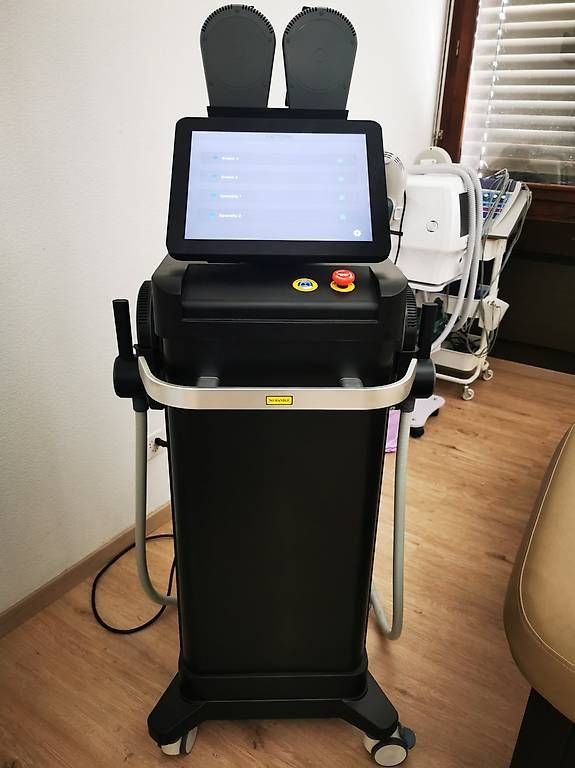 Tutte le macchine: EM Shape Max - 4 Handstücke - inkl. RF – Usato da Steinhausen venduto da Micky73