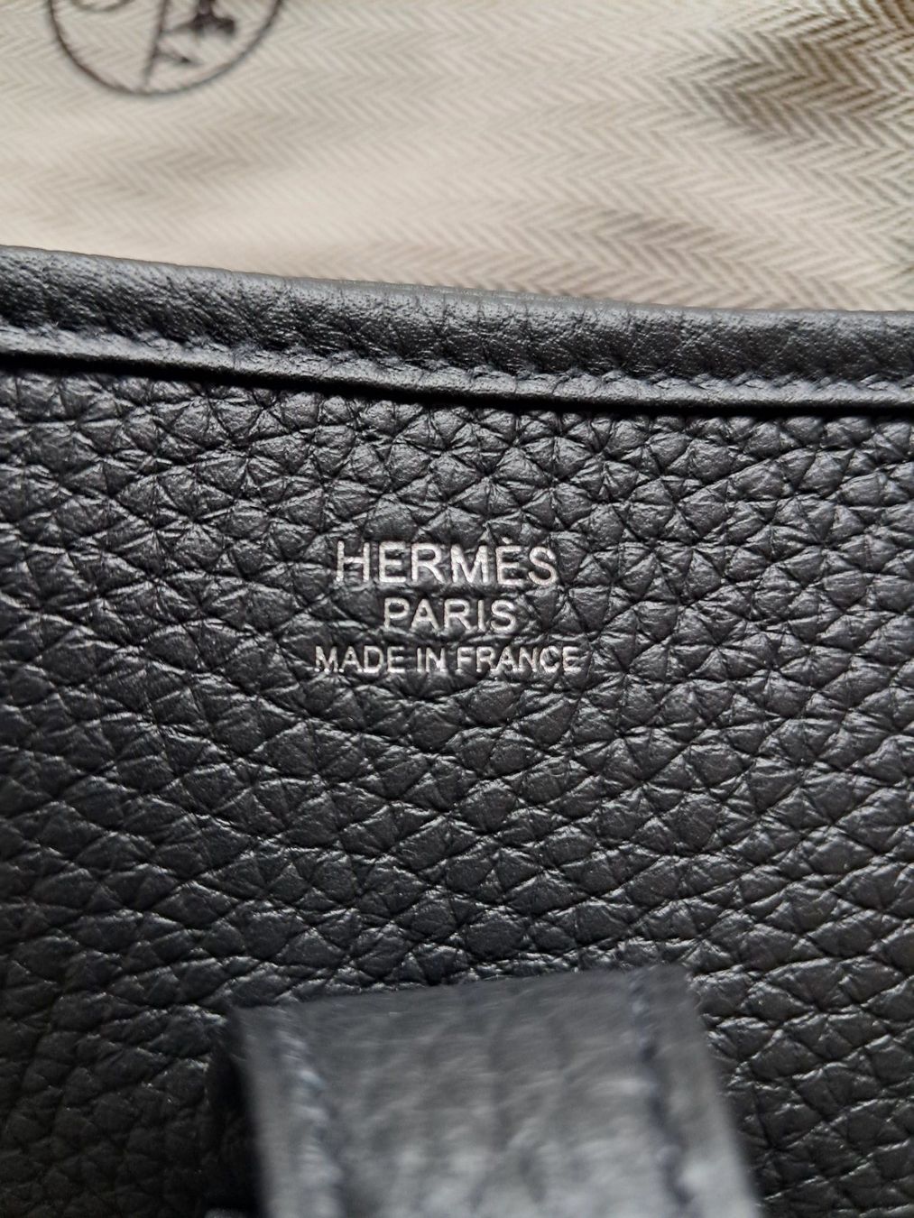 Hermès Borse da donna: Hermes  Tasche Evelyne III 29,noir – Nuovo e nell'imballaggio originale da Niederhasli venduto da zvb_fgn2 5