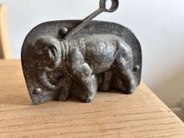 Alte Schokoladenform Elefant