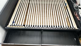 Black Bed Frame With Slats & 2 Drawers 140x200cm - Perfect!