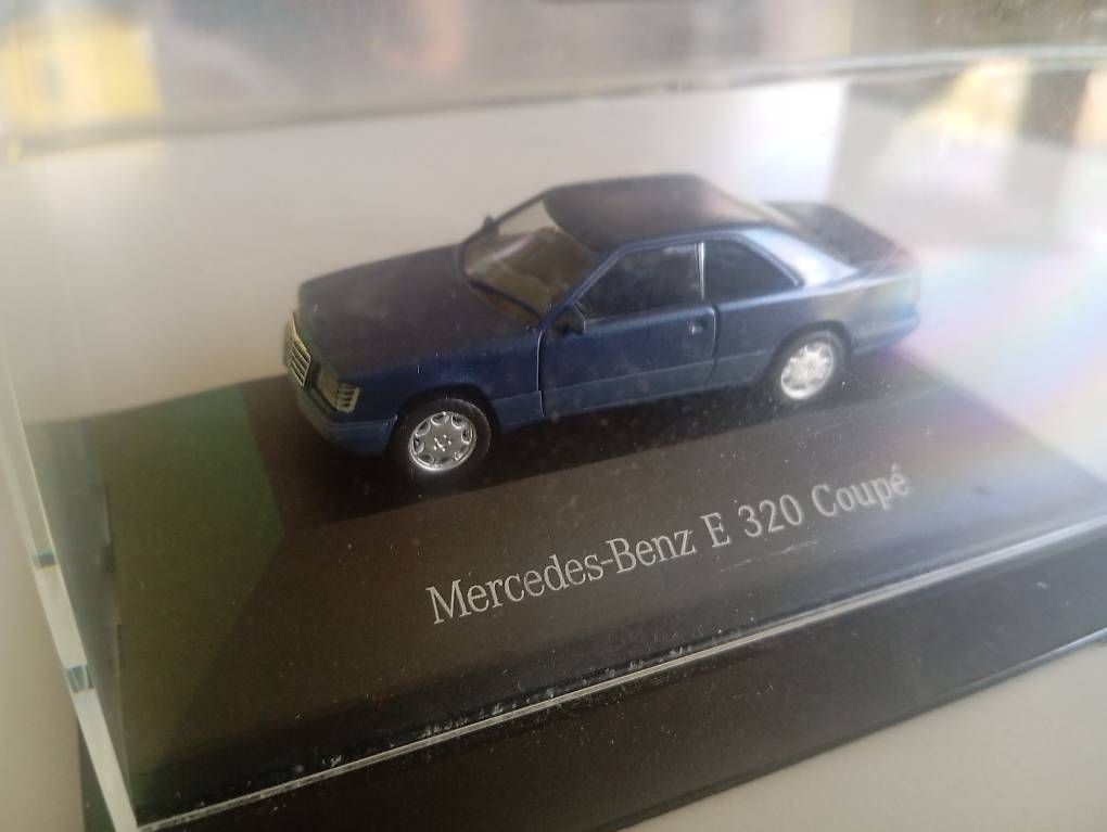 Mercedes-Benz Modellautos: Mercedes Benz E320 Coupe – Gebraucht aus Basel von Petergunn