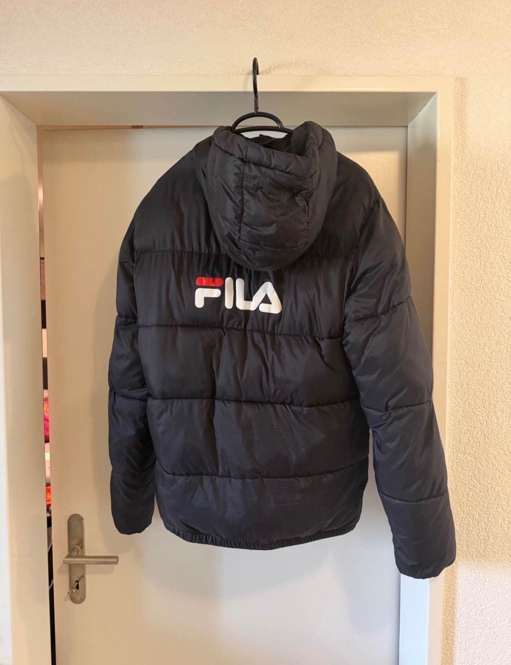 Fila Giacche: Fila Jacke Grösse M – Usato da Holderbank AG venduto da Teech2610 1