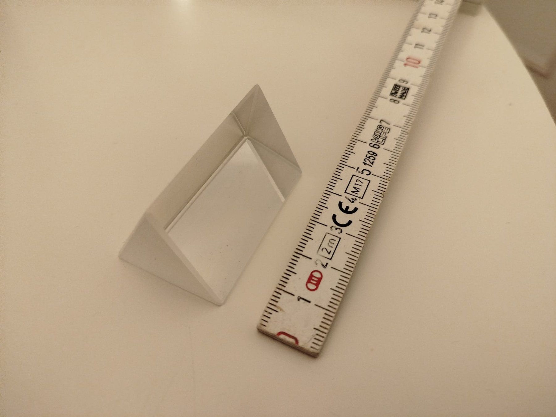 Giochi: Dreieckiges Prisma optischem Glas - Prisme triangulaire – Nuovo e nell'imballaggio originale da Oberhofen am Thunersee venduto da jojozurich 1