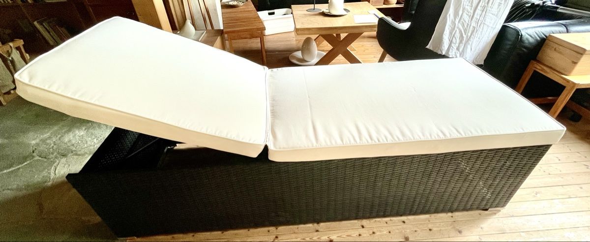 Sedie a sdraio: Rattan - Liege mit Bezug – Usato da Ilanz venduto da RitterFips