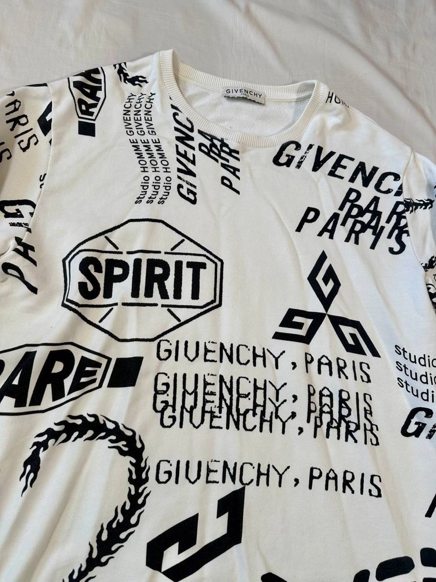 Givenchy Maglioni & Felpe: Givenchy Pullover  – Usato da Pfäffikon ZH venduto da Nataliia. 1