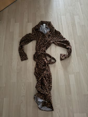 Leo Kleid