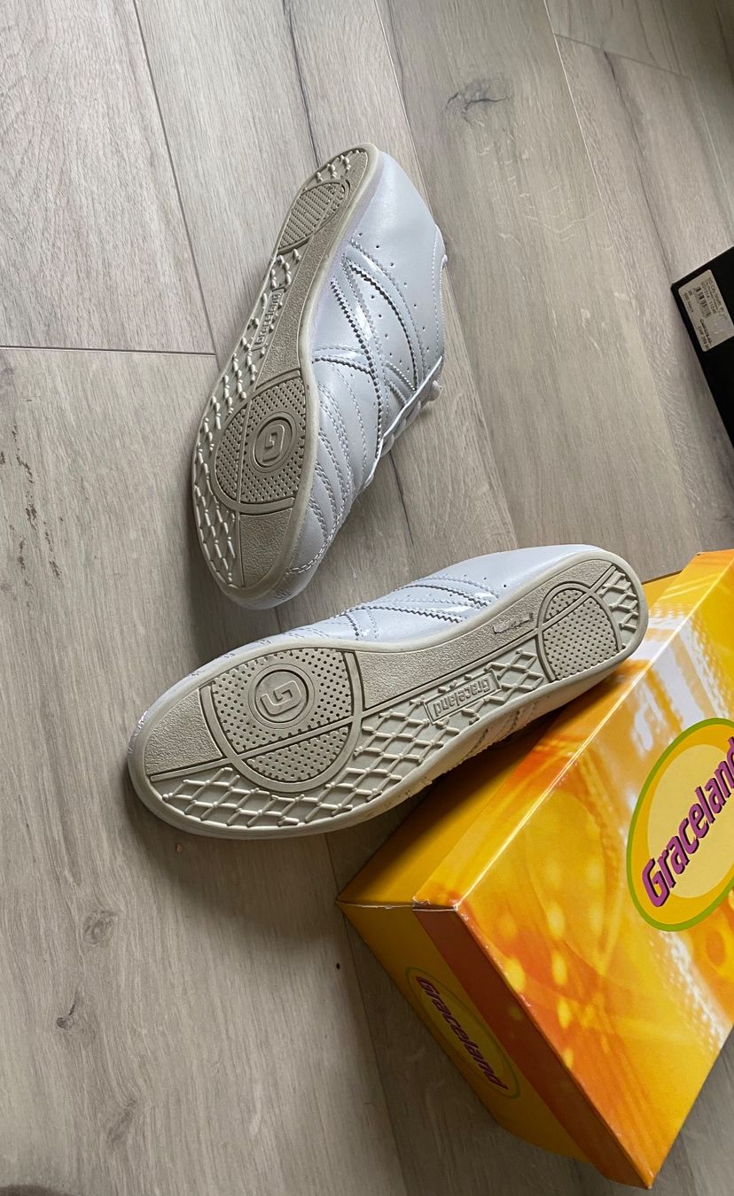 Chaussures femmes: Schuh – D'occasion à Dottikon par 6571 4