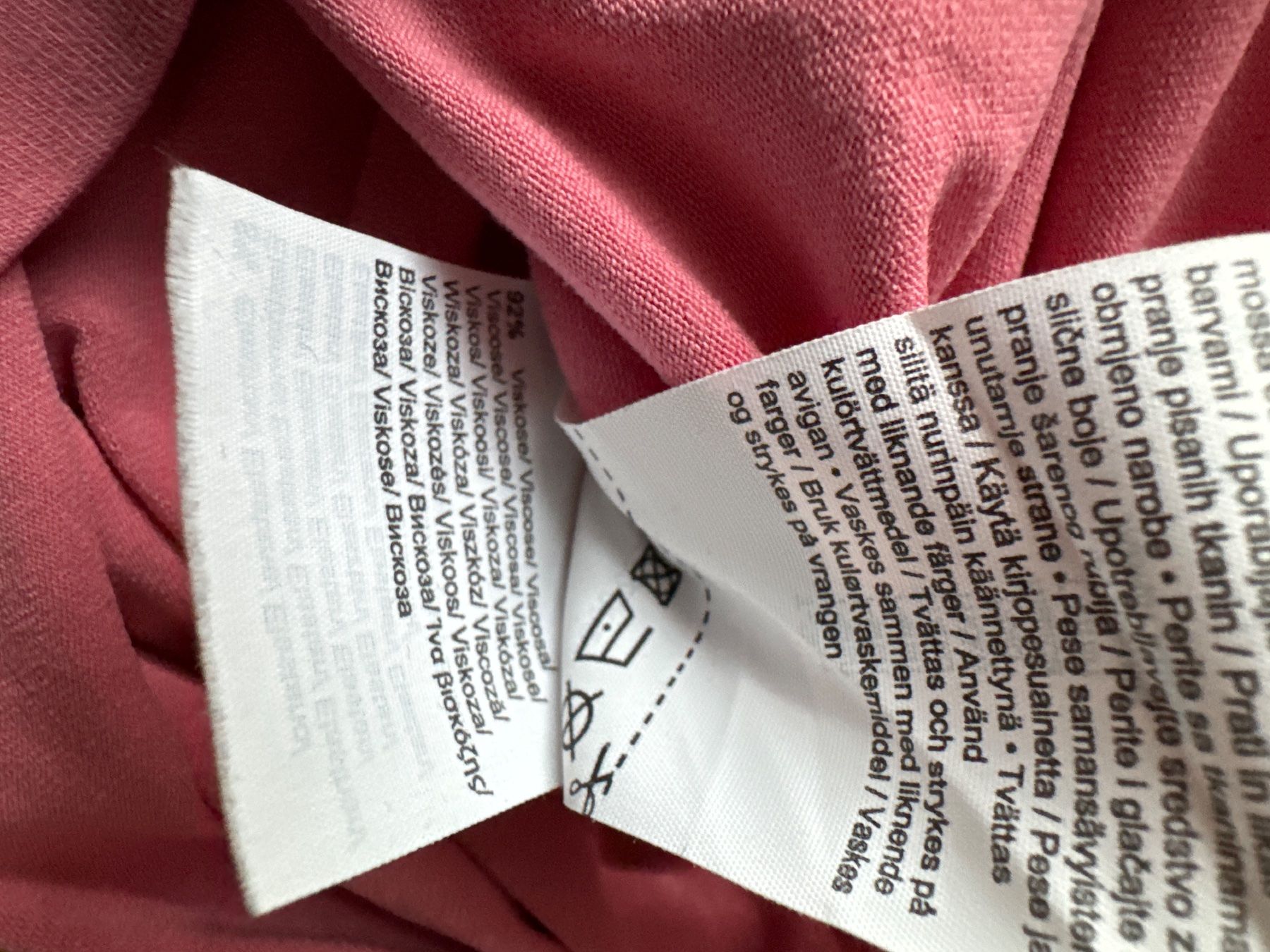 Kleiderpakete: 2 Damen Shirts S, rosa & Floral Print Pull&Bear S.Oliver – Gebraucht aus Winterthur von britsi 3