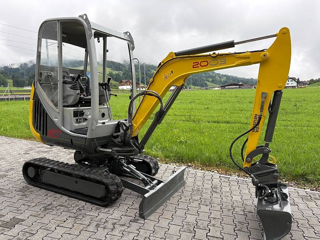 Wacker Neuson Excavateurs: Bagger Wacker Neuson 2003 RD – D'occasion à Rothenthurm par FHS6418