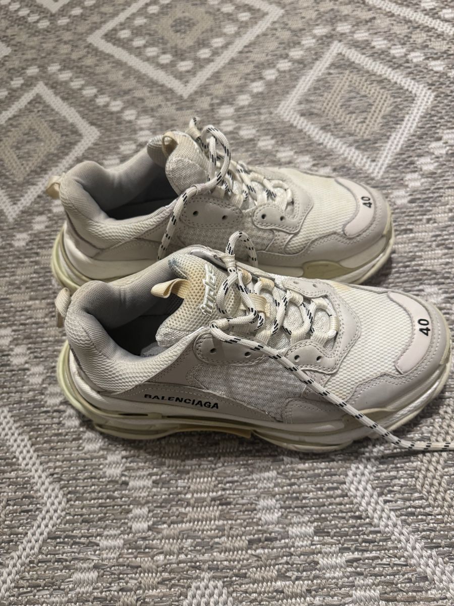 Herrenschuhe: Balenciaga Sneaker triple S – Gebraucht aus Spiez von sul_xz66 2