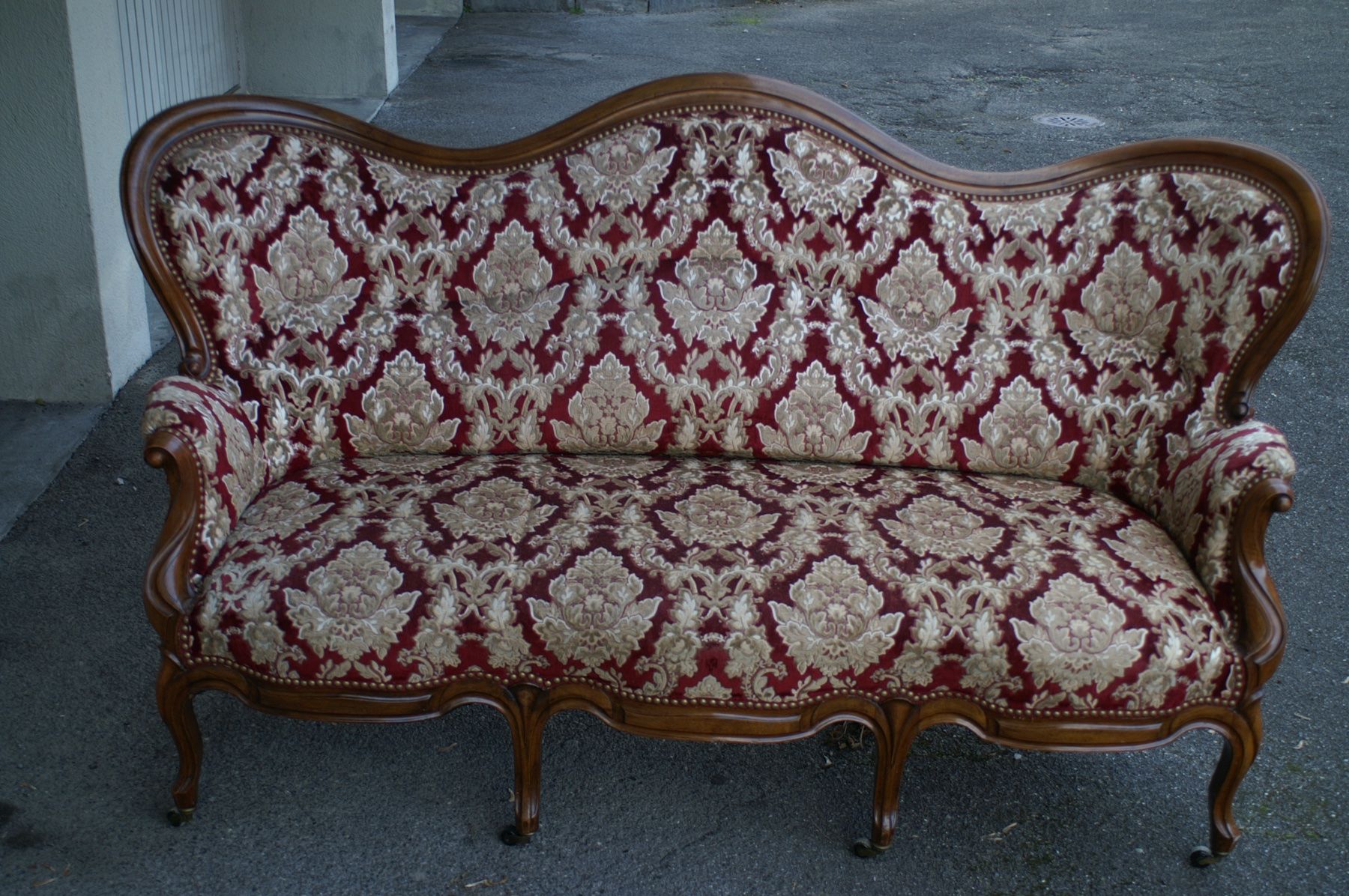 Divani: Antikes Sofa mit Nachttisch zu verkaufen. – Usato da Kilchberg ZH venduto da Speed021 2