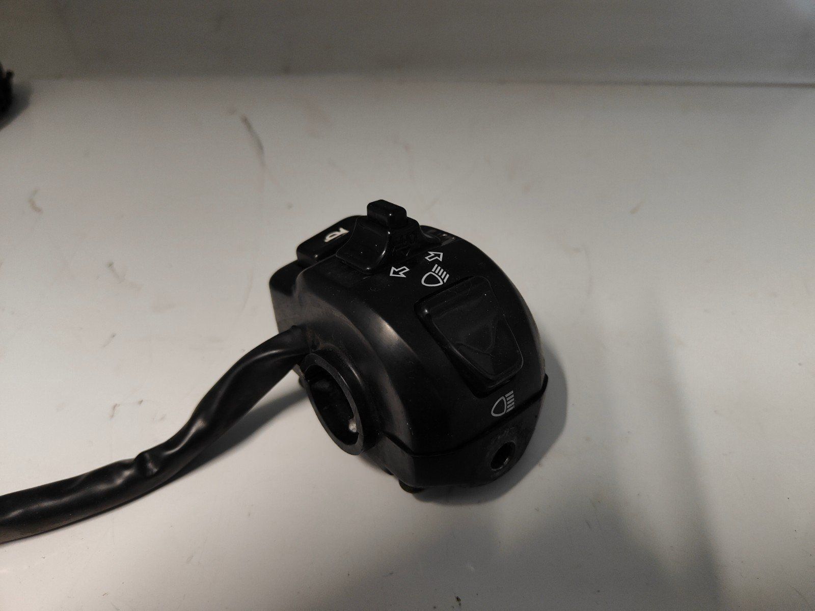 Tgb Scooters: Interruttore frecce, clacson Tgb Bullet – Gebraucht aus Pregassona von Garage-Ceresio 3