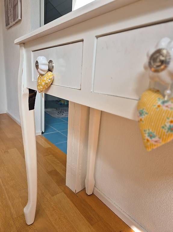 Schminktische: Weisser Schminktisch im Shabby Chic Stil inkl. Schminkhocker – Gebraucht aus Kriens von Moana89 3