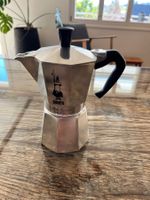 Espressokocher Bialetti Moka Express neuwertig, 6 Tassen