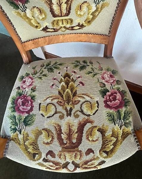 Sessel: Fauteuils Anciens Brodés / Prix négociable – Gebraucht aus Préverenges von que_vq6t 2