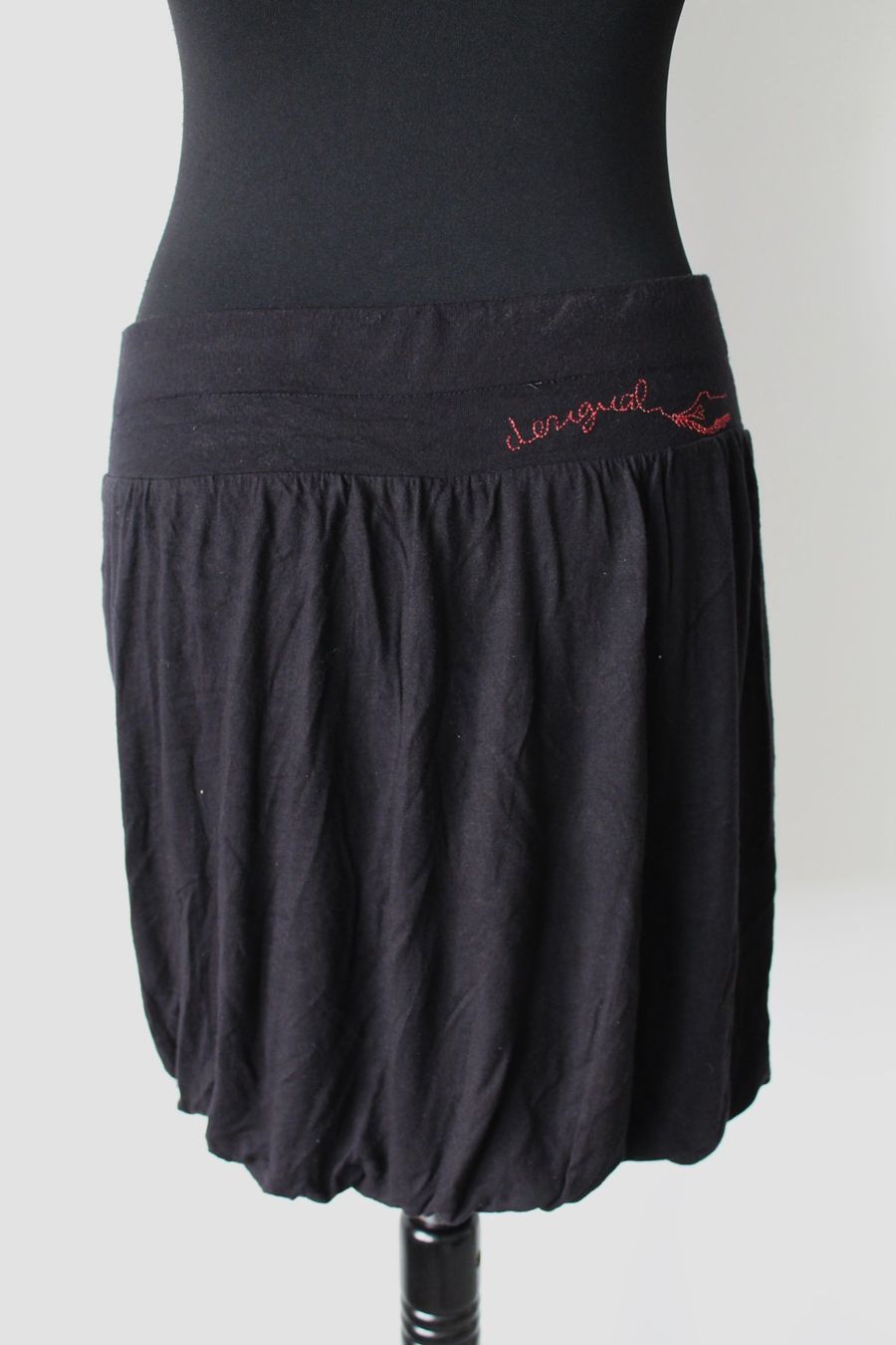 Desigual Gonne: Jupe DESIGUAL taille L – Usato da Chez-le-Bart venduto da jasse 2