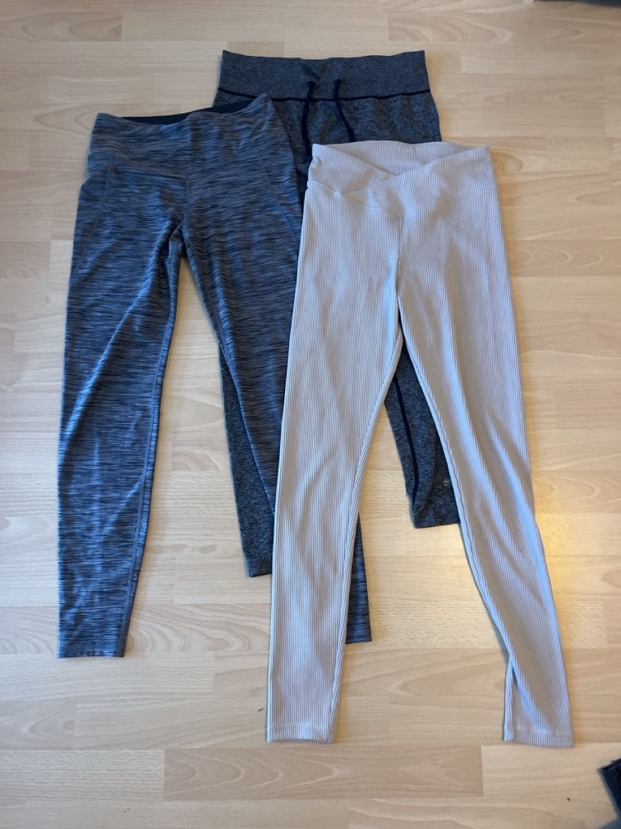 Leggings: Sporthosenset Damen  – Nuovo (secondo la descrizione) da Düdingen venduto da MurRie