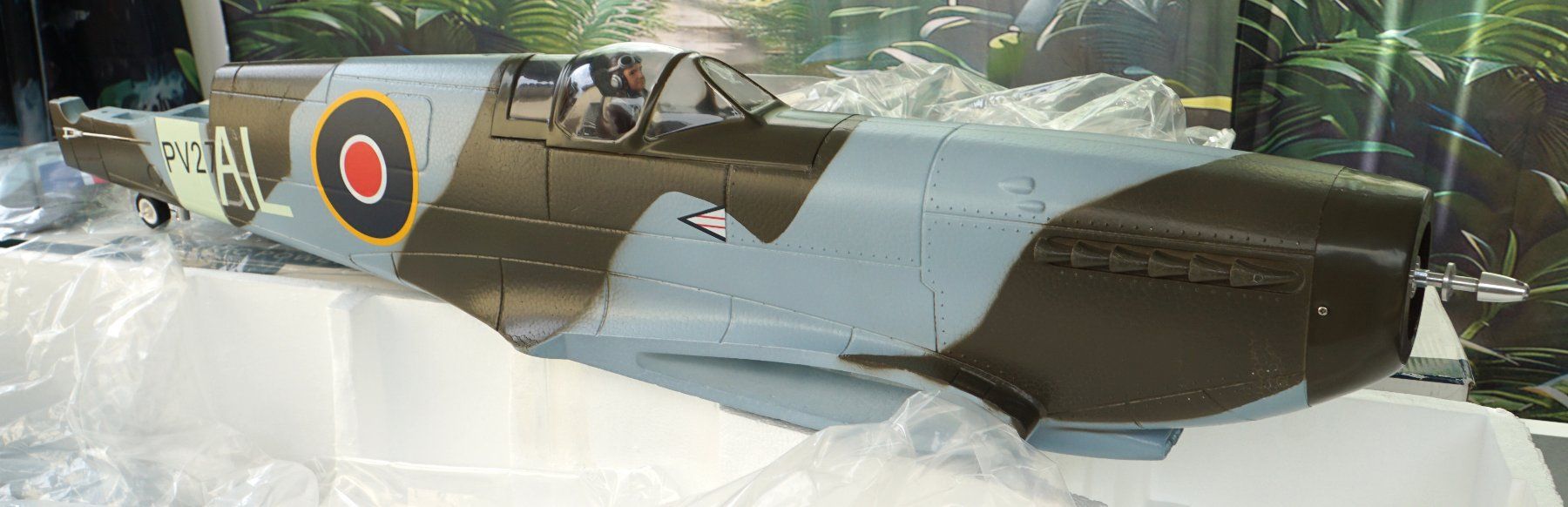 Modellismo RC: Supermarine Spitfire (1/8) – Usato da Niederuzwil venduto da Pmojzisek 2