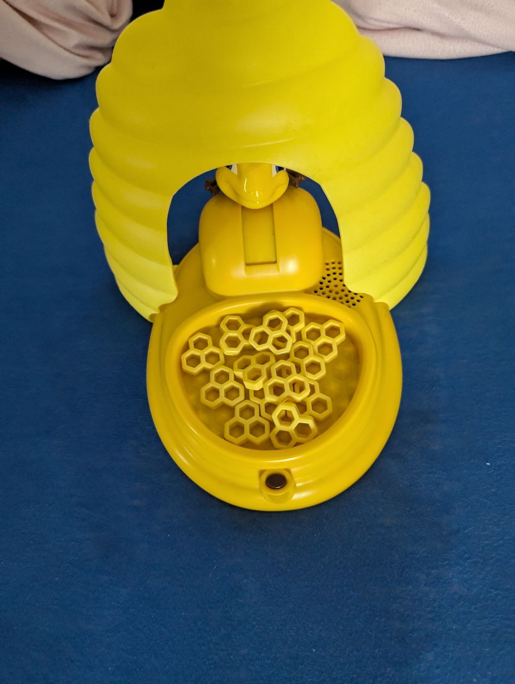 Hasbro Giochi: Honigklau im Bienenbau Spiel – Usato da Bern venduto da berneroberlaenderin