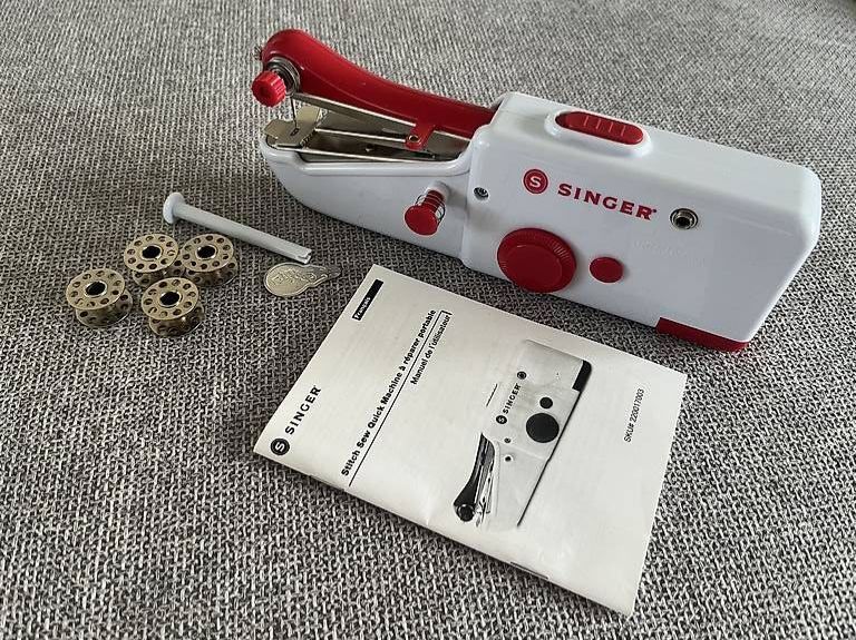 Singer Macchine da cucire: Quick sew machine singer – Usato da Adliswil venduto da lmo_rkl9