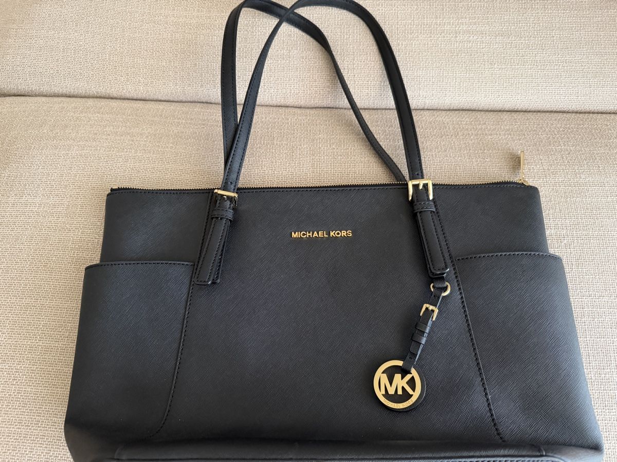 Michael Kors Taschen für Damen: Michael Kors Tasche – Neu (gemäss Beschreibung) aus Winterthur von f_l_mons_