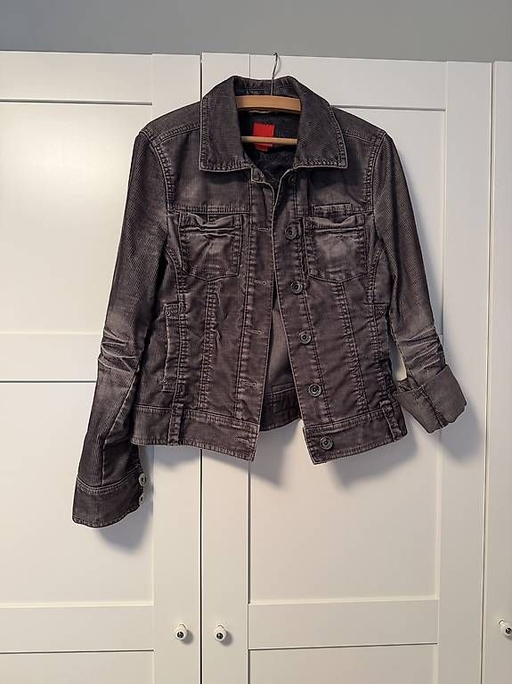 Giacche: Jacke – Usato da Muttenz venduto da Zara-Camp