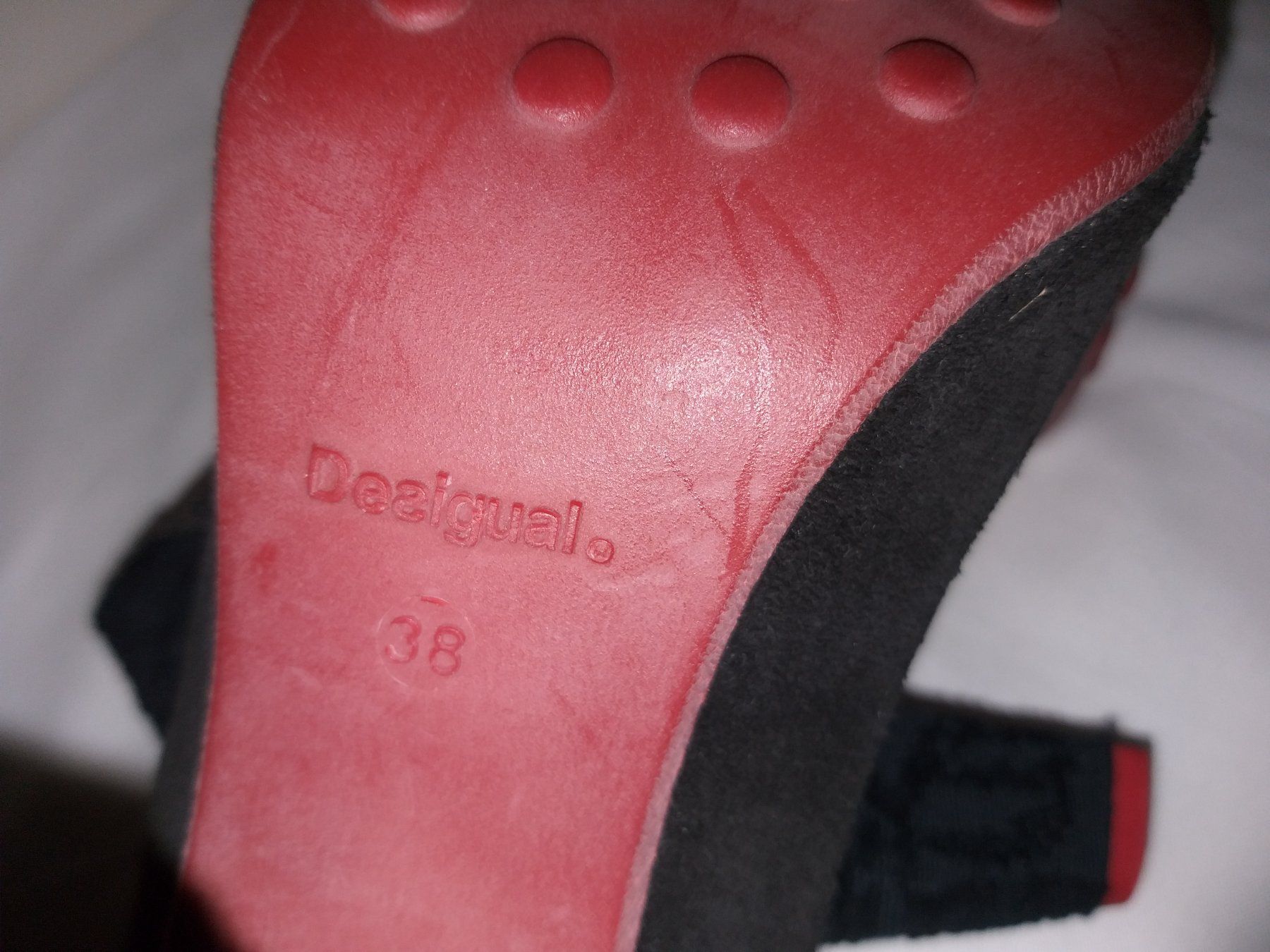Desigual Damenschuhe: Chaussures/Schuhe DESIGUAL  Pointure/Nummer 38 – Gebraucht aus Cossonay-ville von Super-Price-Quality 5