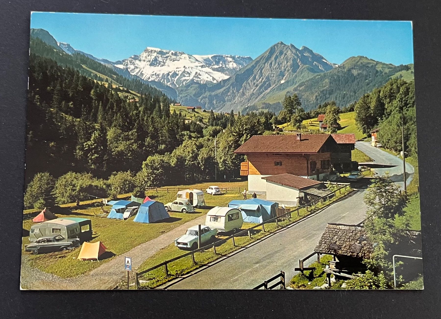Cartoline postali: Adelboden, Camping und Ferienheim Bärgblick – Usato da Ostermundigen venduto da DaxKarten-75