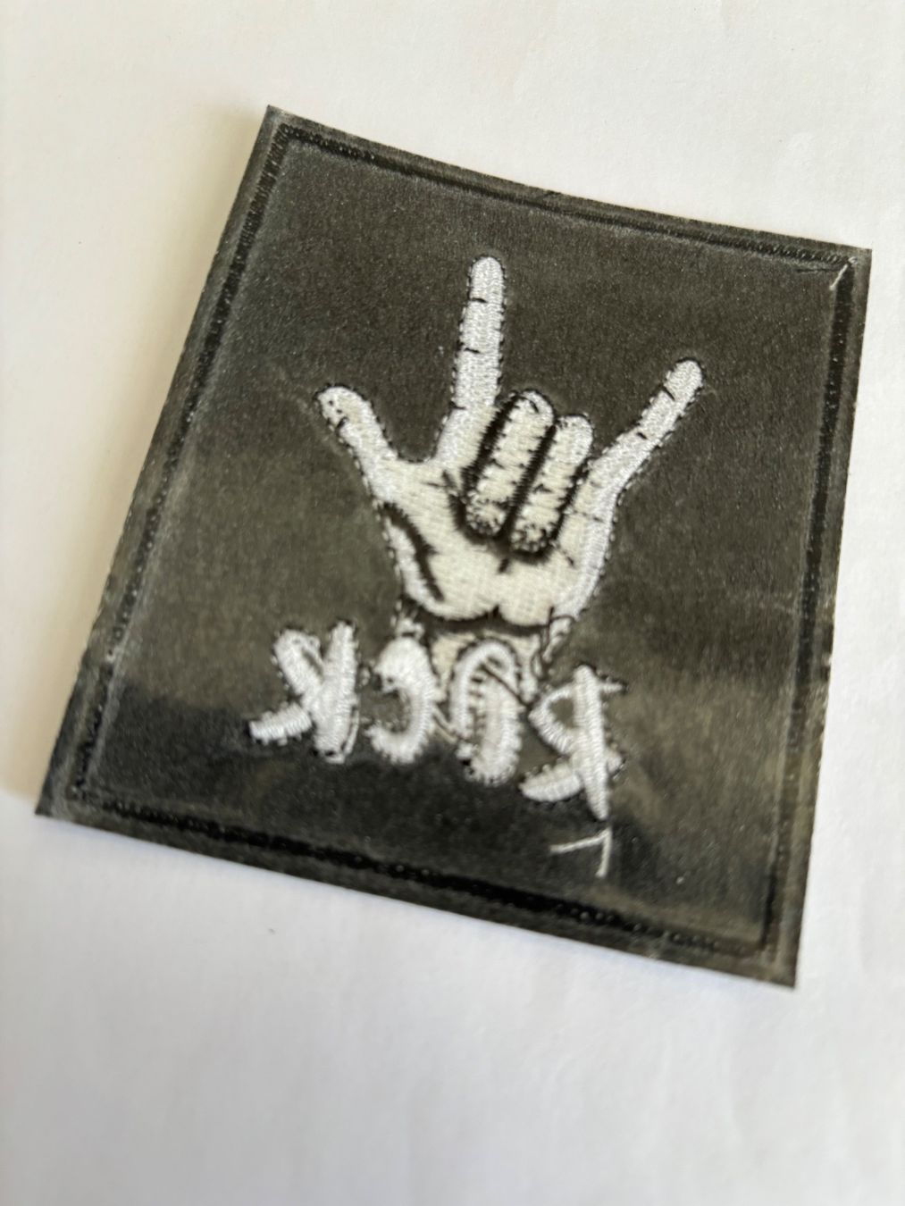 Toppe: Rock Patch / Badge / Aufnäher – Nuovo e nell'imballaggio originale da Ostermundigen venduto da Mcone 2