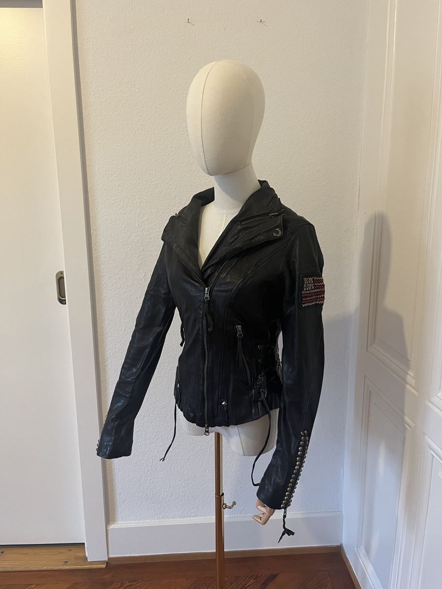 True Religion Giacche: True Religion Leather Jacket, Black, Embellished, Size M – Usato da Mies venduto da nic_yk5d 9