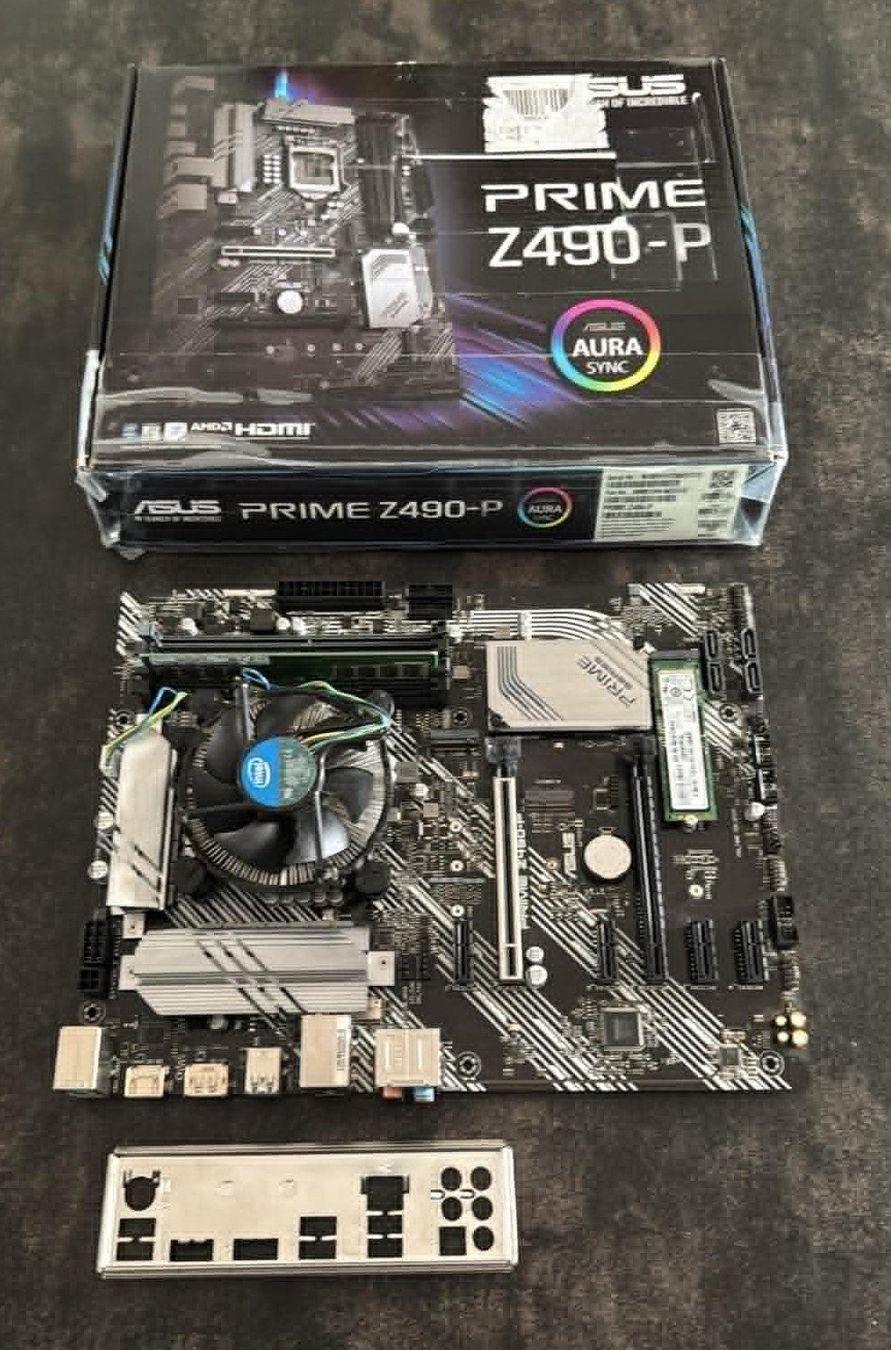Asus Schede madri: Computer Teile für Bastler. ALS DEFEKT. – Difettoso da Dällikon venduto da Lostat