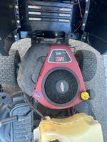 Rasenmähertraktor Gardol mit Fangkorb und 18.5 PS Motor