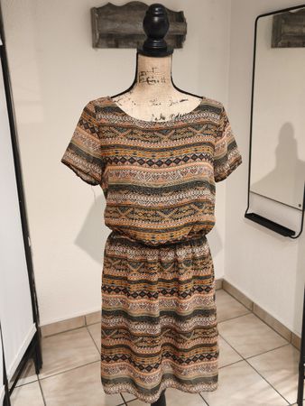 Pieces Sommerkleid mit Muster, Gr. L, Top Zustand! H18