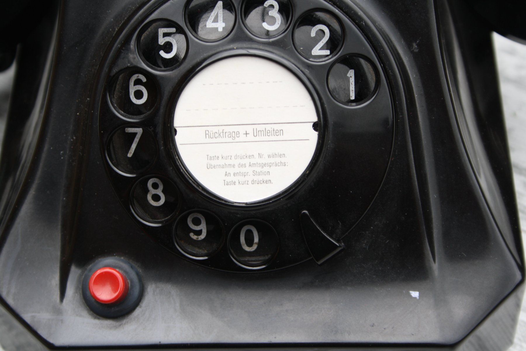 Telefoni: TELEFON VINTAGE MIT WÄHLSCHEIBE – Usato da Wauwil venduto da Pneuedy 2