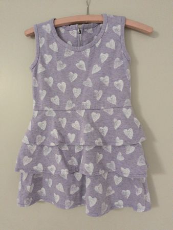 Kleid mit Herzmuster Gr. 104