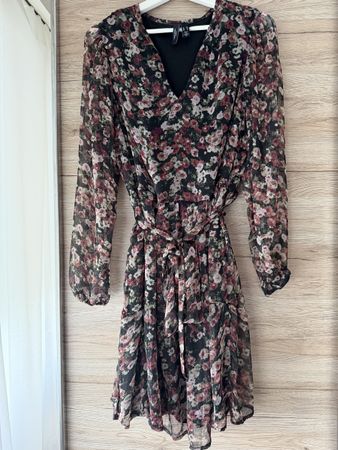 Vero Moda Curve Kleid, Gr. 44, Blumenmuster