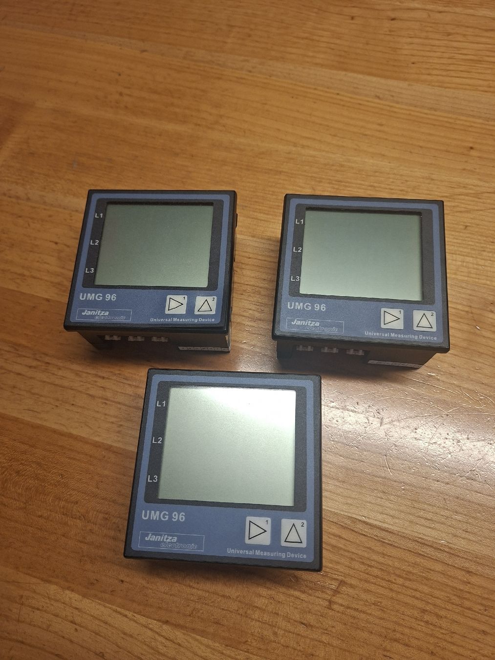 Misurare: 3x Janitza UMG 96 Universal Messgerät gebraucht – Usato da Andwil SG venduto da dea_jx2g