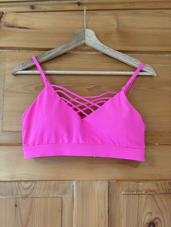 Pinker Sport BH mit Trägern in Grösse S