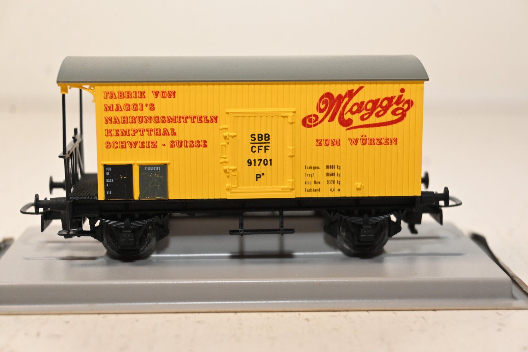 Modellini di ferrovie: Modelleisenbahn Wagen Maggi Ruco HO/DC – Usato da Laupen ZH venduto da Zmoewe 1