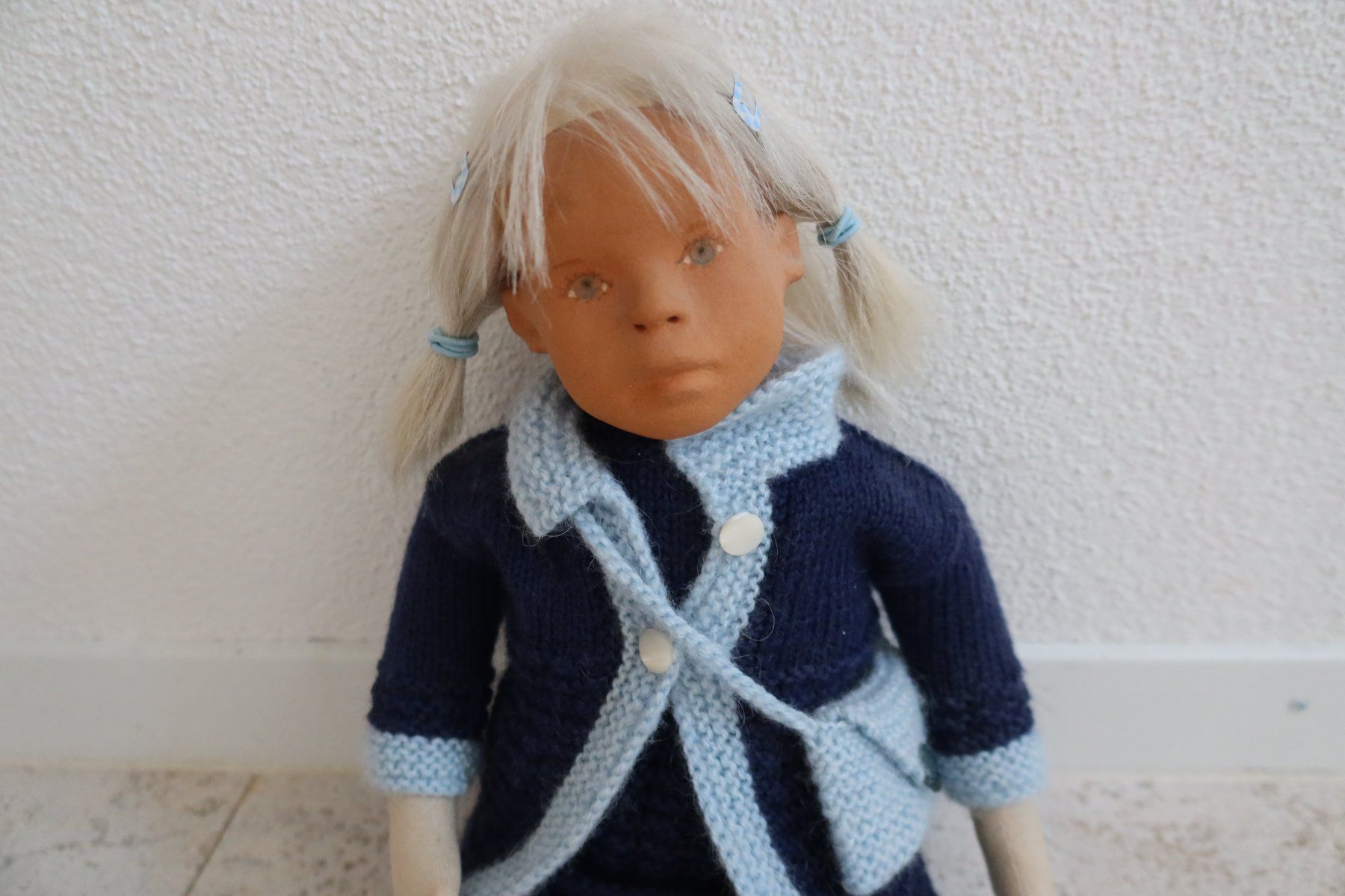 Puppen: Sascha-Puppe, Studio-Puppe? Handgestrickte Kleider, 45cm – Neu (gemäss Beschreibung) aus Rütihof von Melser2 4