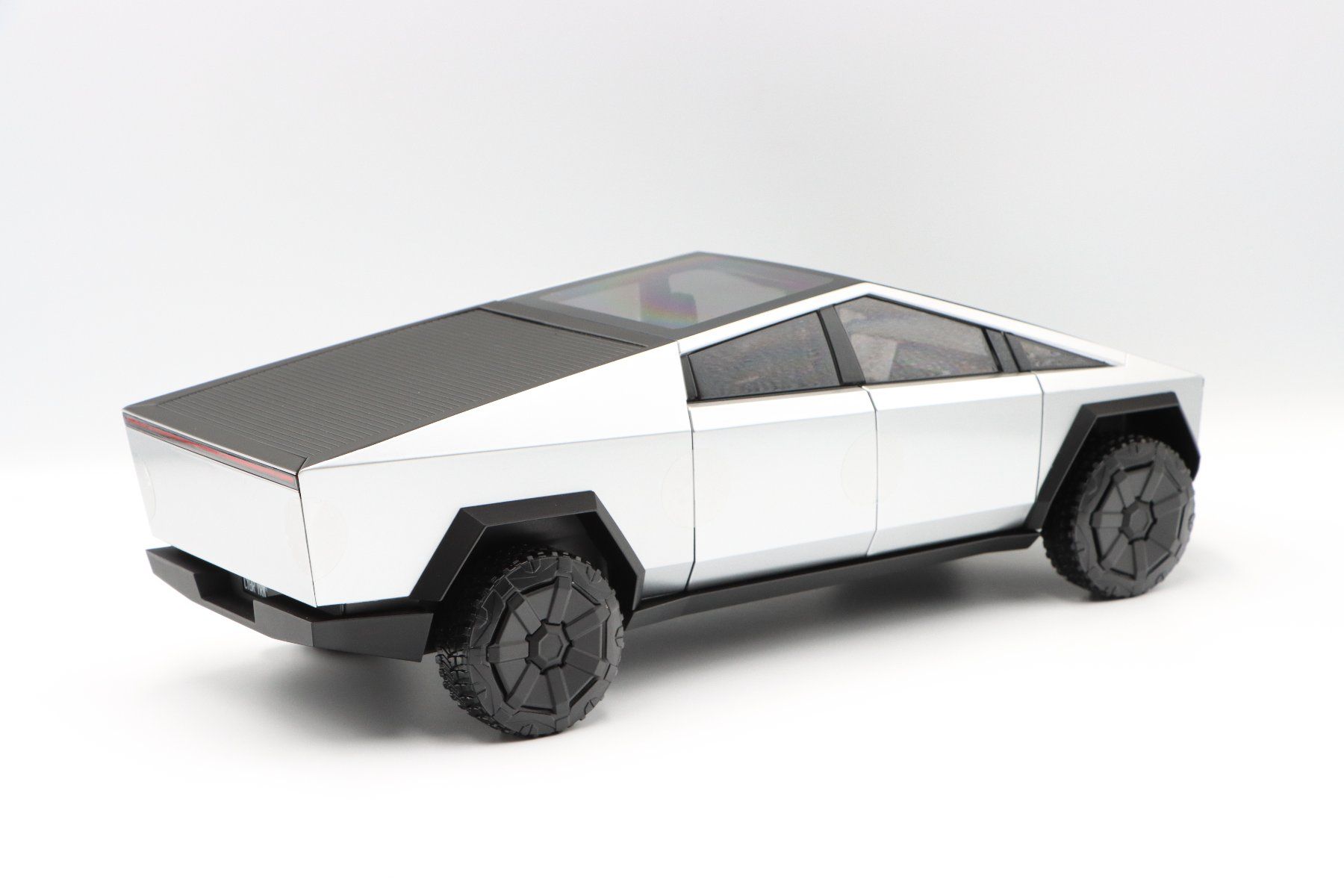 Tesla Modellautos: Tesla Cybertruck 2023 1:18 – Neu und originalverpackt aus Bühl b.Aarberg von modelldiecast 7