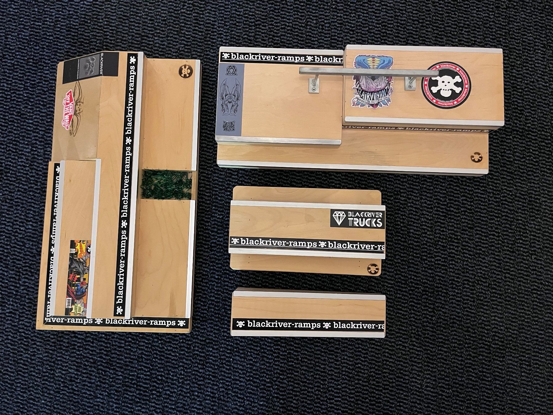 Spielzeuge: Blackriver Fingerboardpark Einzelteile – Gebraucht aus Roggwil BE von KarotteV 1