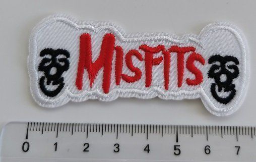 Toppe: Misfits - Aufnäher (neu) – Nuovo e nell'imballaggio originale da Wilen b. Wollerau venduto da morethanmusic