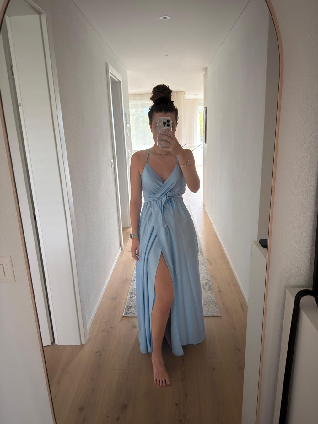 Kleider: Sommerkleid mit Schlitz – Neu (gemäss Beschreibung) aus Vaduz von Christina_97