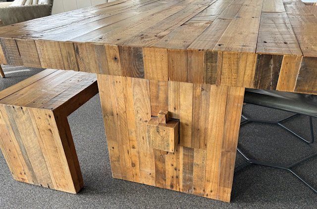 Tavoli: Table à manger et banc en pin recyclé – Usato da Montherod venduto da wor_q2tn 2