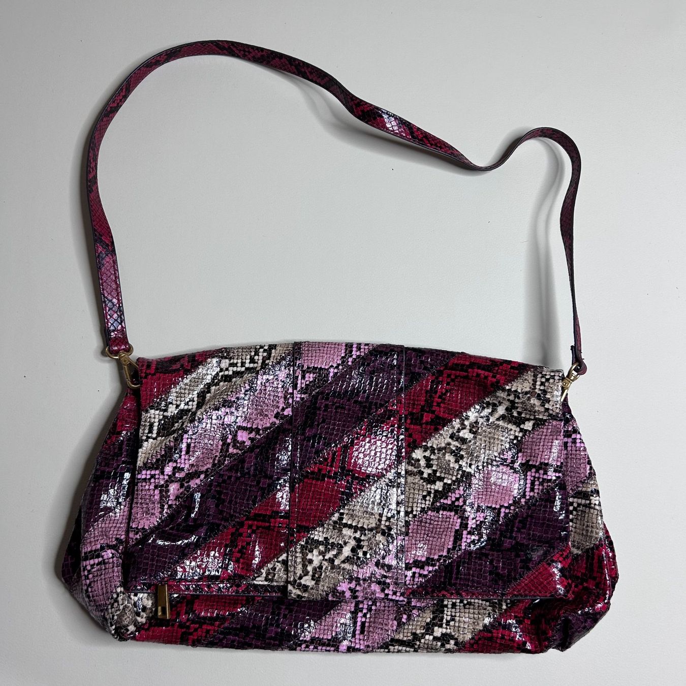 Zara Borse da donna: Zara Bag / Clutch with Snake Print – Usato da St. Gallen venduto da look-twice