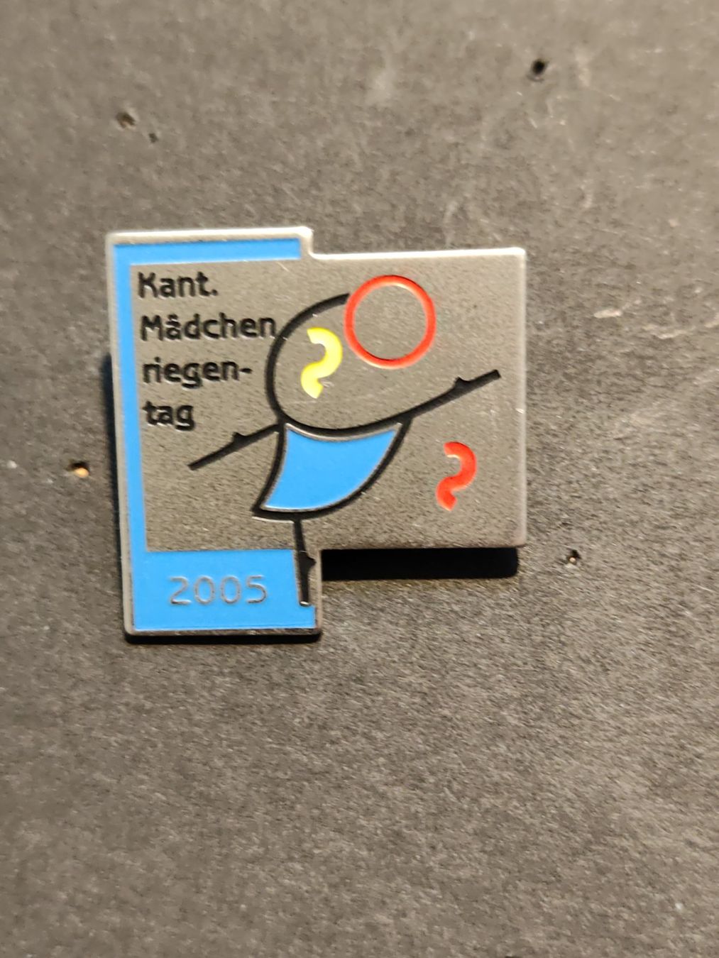 Placchette & Badge: 3 Pins - Mädchenriegetag ZH – Usato da Dürnten venduto da 999999 3